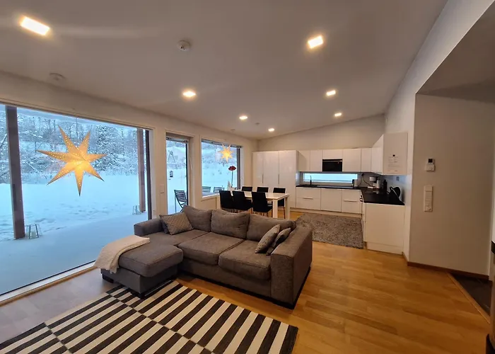 Arctic Light Tatil Evi *